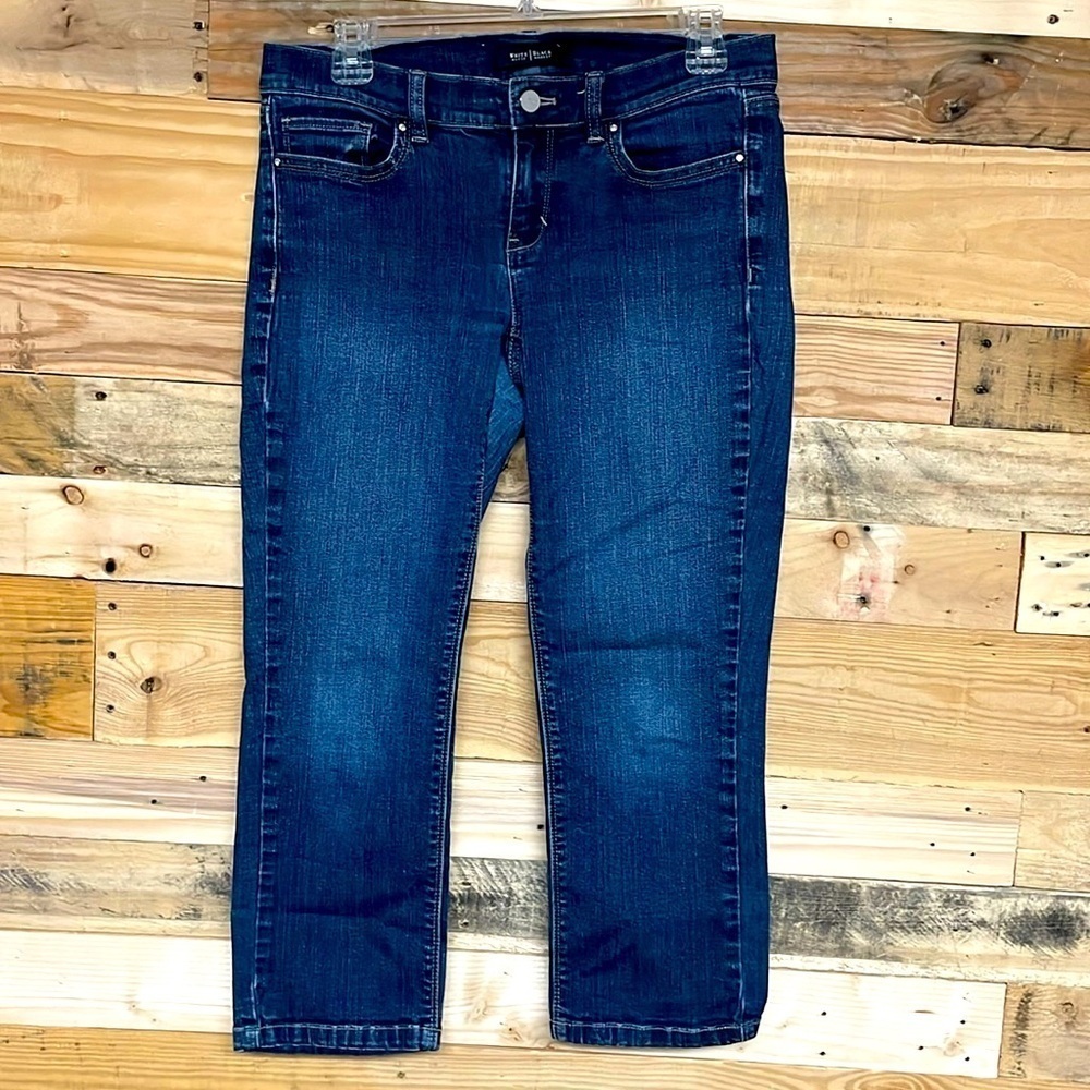 White House Black Market size 4 Noir dark wash slim crop jean